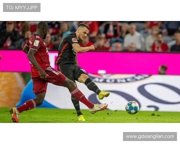 天空消息奥利塞和帕夫洛维奇因负荷管理缺席拜仁训练并未受伤